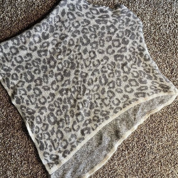 Nardi & Tagliaferri one size leopard print poncho - Picture 5 of 5